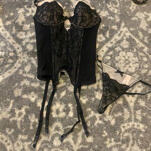 Victoria secret‎ Elegant Black Lace Bustier Set 34B
